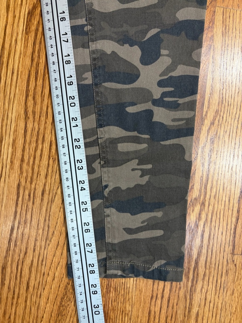 Sanctuary Skinny Camo Pants sz 29 - Picture 5 of 8